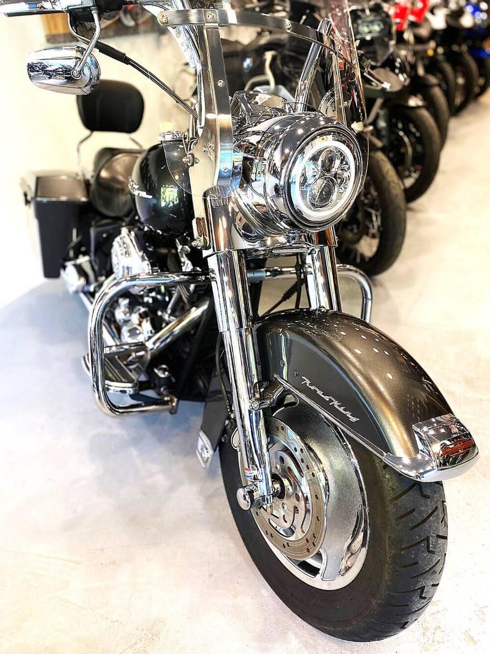 Harley-Davidson 1450 Road King Custom (2002 - 04) - FLHRSI (7)