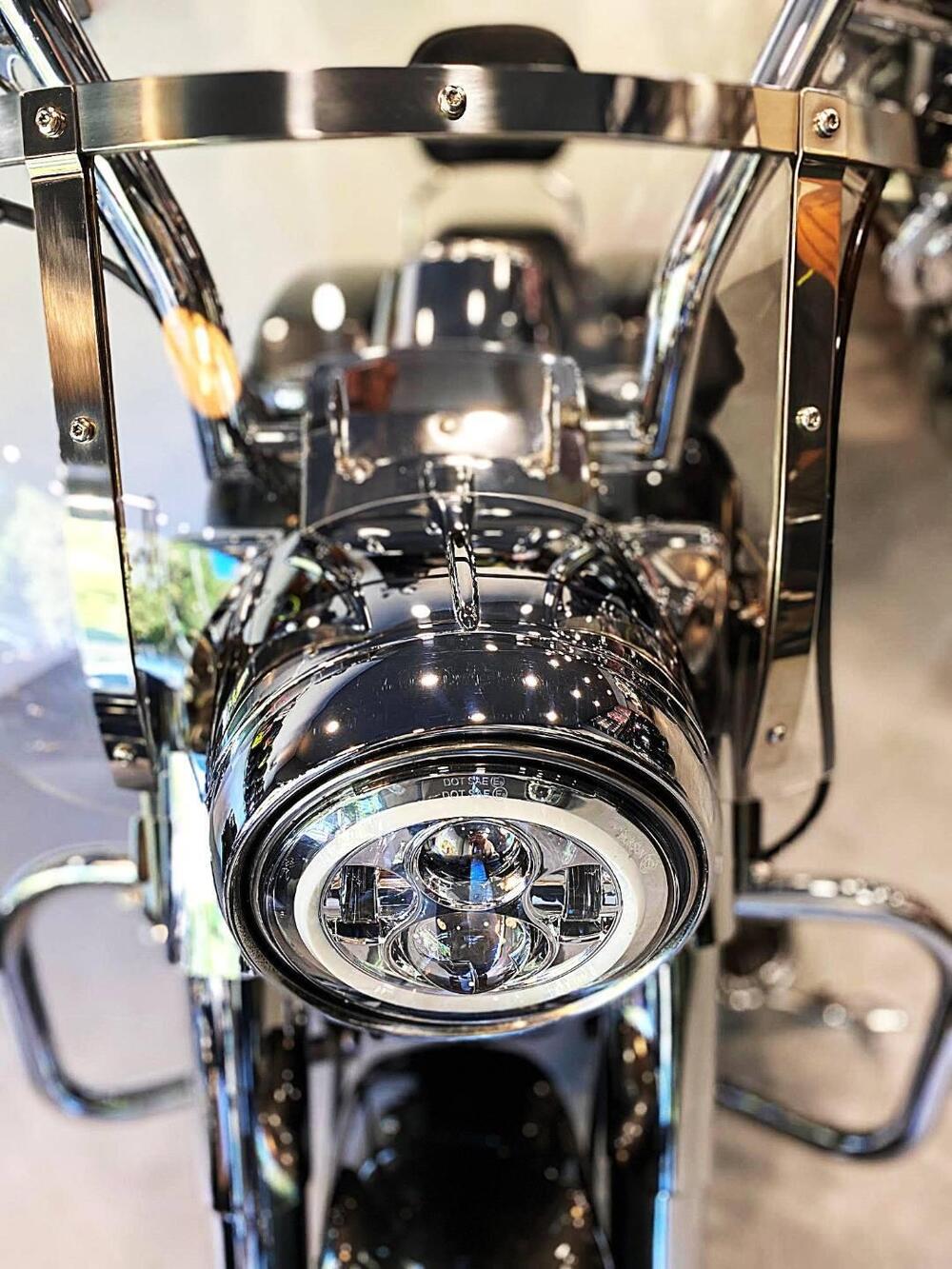 Harley-Davidson 1450 Road King Custom (2002 - 04) - FLHRSI (8)