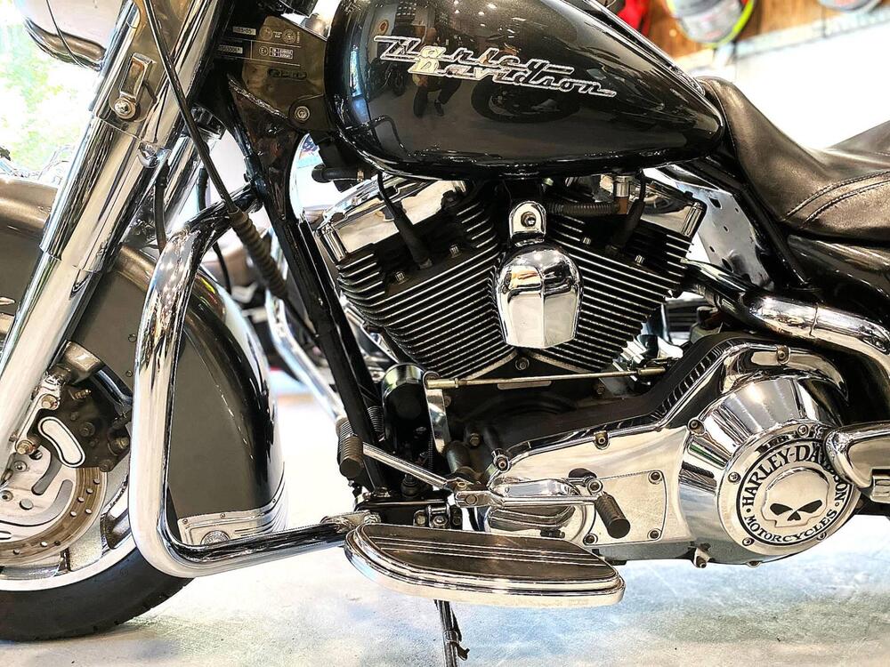 Harley-Davidson 1450 Road King Custom (2002 - 04) - FLHRSI (9)