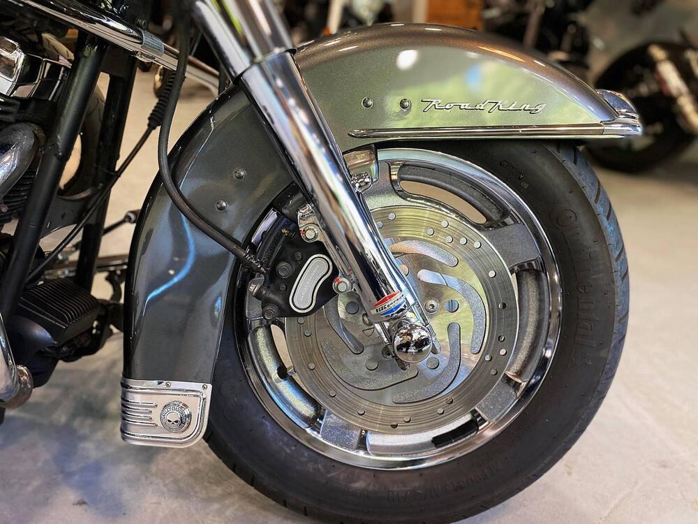 Harley-Davidson 1450 Road King Custom (2002 - 04) - FLHRSI (11)