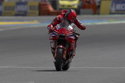 MotoGP 2025. GP di Francia. Marc Marquez spiega la sua strategia: &quot;Oggi ho aspettato, con la gomma nuova ho gi&agrave; sbagliato a Jerez&quot;