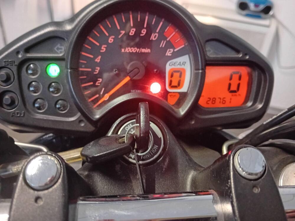 Suzuki Gladius 650 SFV (2009 - 15) (5)