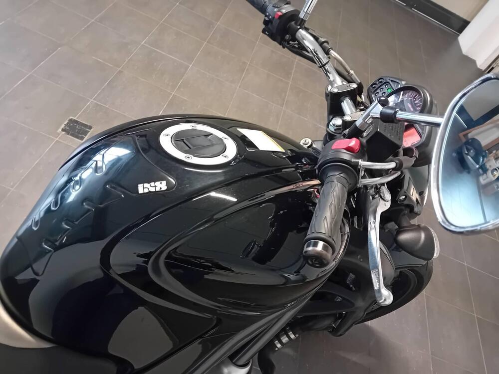 Suzuki Gladius 650 SFV (2009 - 15) (9)