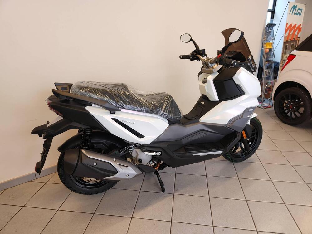 Sym ADX 300 (2024 - 25) (6)