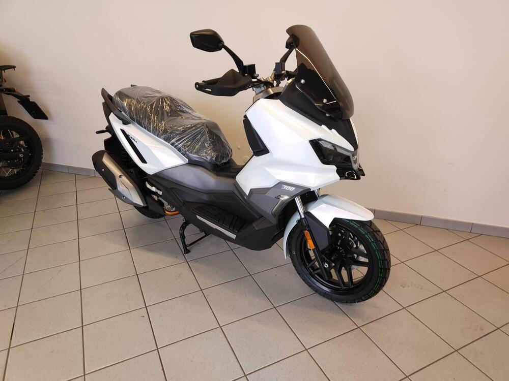 Sym ADX 300 (2024 - 25) (9)