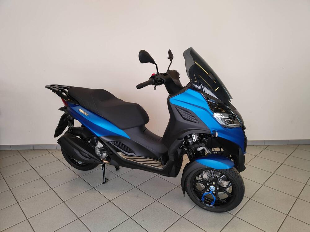 Piaggio MP3 310 Sport (2025) (2)