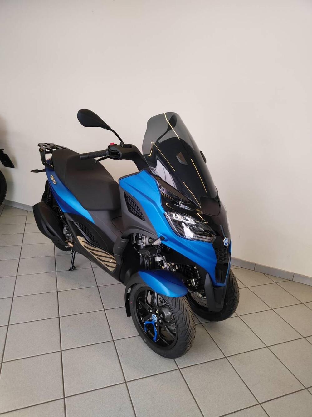 Piaggio MP3 310 Sport (2025) (4)