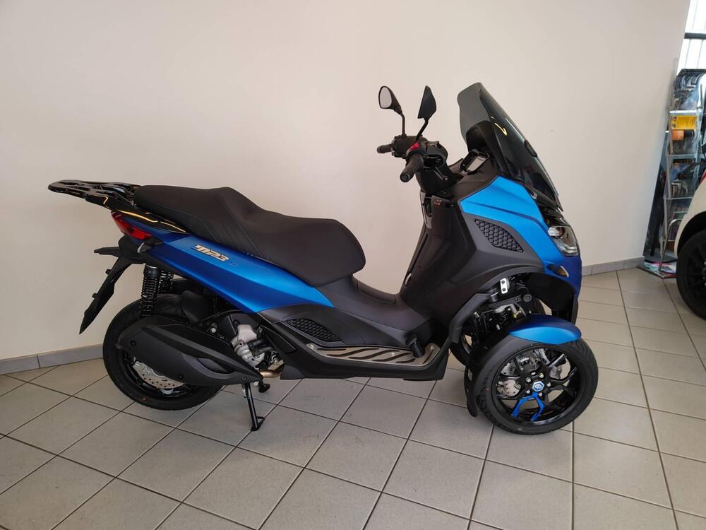Piaggio MP3 310 Sport (2025) (9)