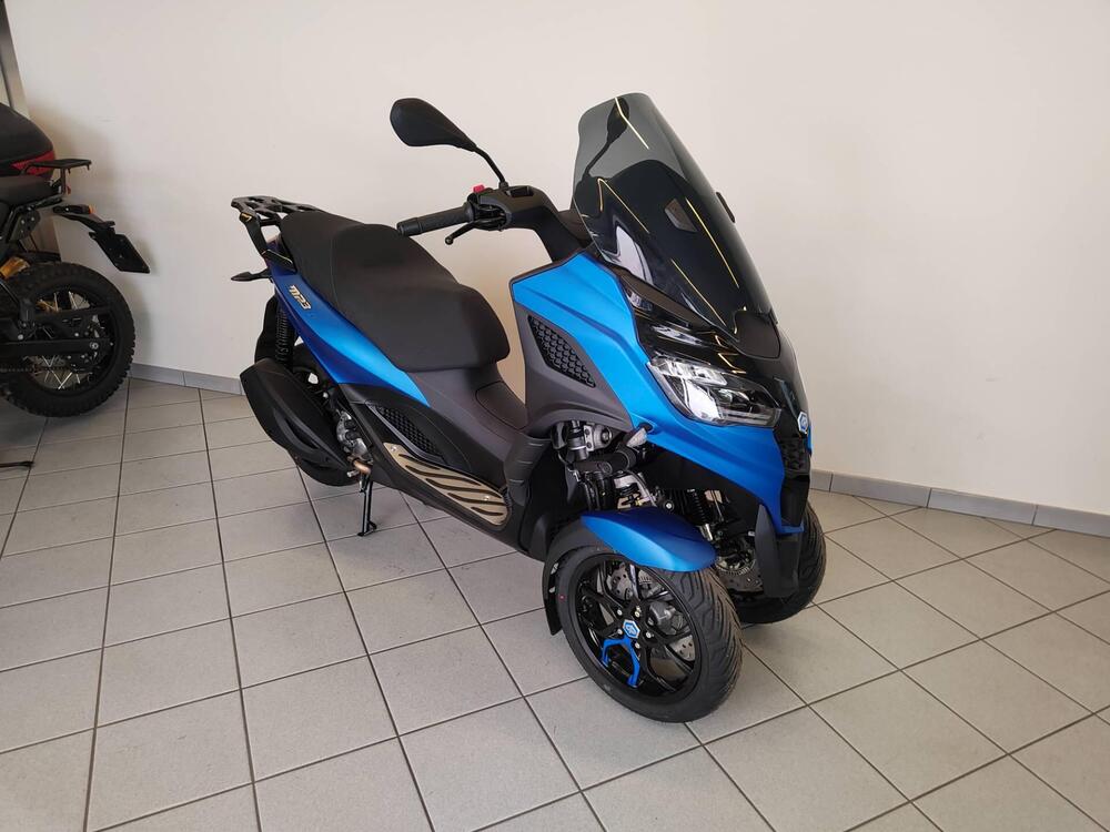 Piaggio MP3 310 Sport (2025) (11)