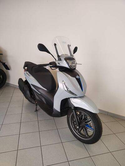 Piaggio Beverly 400 S (2025) nuova