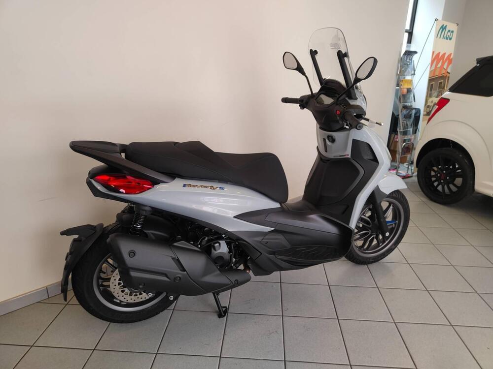 Piaggio Beverly 400 S (2025) (10)