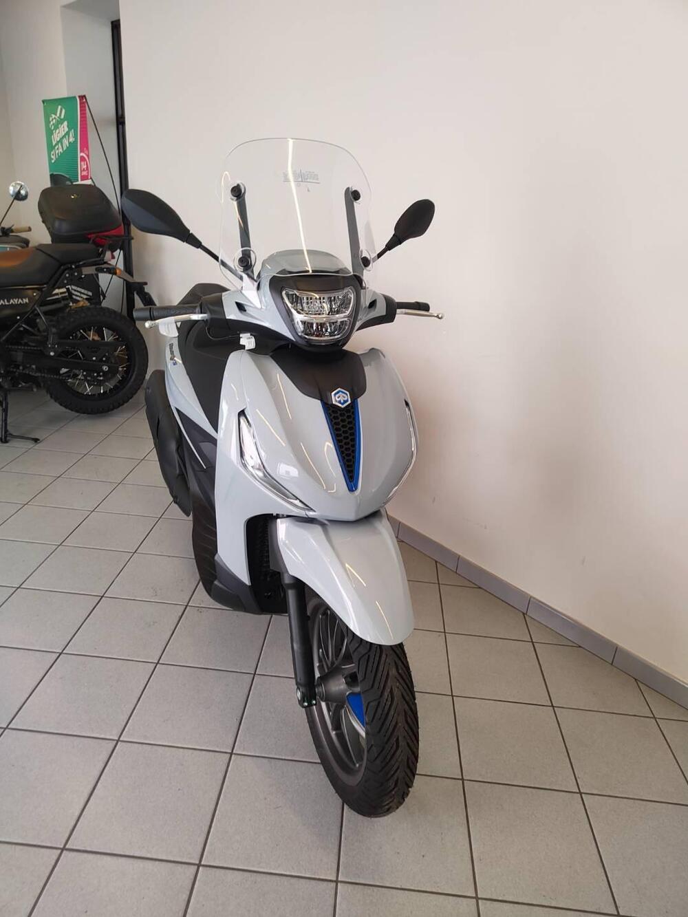 Piaggio Beverly 400 S (2025) (17)