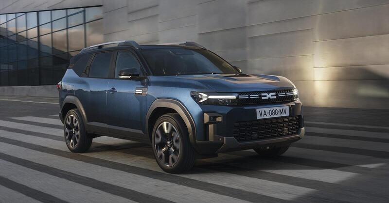 Dacia Bigster: il C-Suv ibrido al miglior prezzo che consuma poco | Quanto consuma, prezzi e caratteristiche [VIDEO]