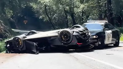 Lamborghini Huracan STO: la Polizia usa uno strano metodo per spostarla [VIDEO]