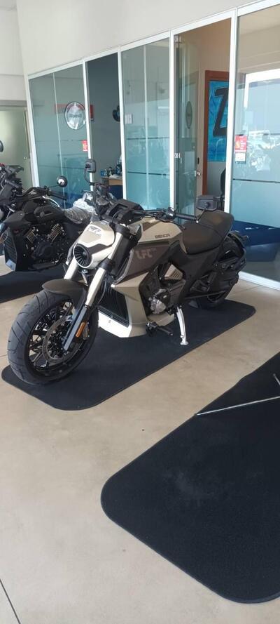 Benda Motorcycles LFC 700 (2024 - 25) nuova
