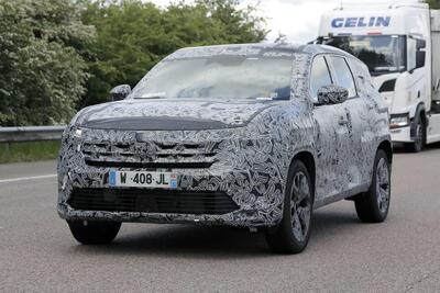 Renault Boreal: l&rsquo;inedito SUV franco-brasiliano atteso nel 2026 [Foto Spia]