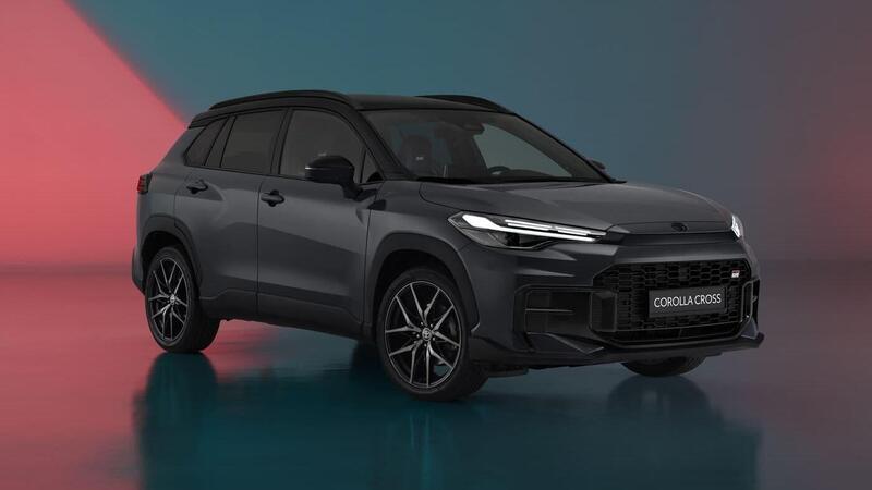 Toyota Corolla Cross 2025, c&#039;&egrave; anche la GR Sport  
