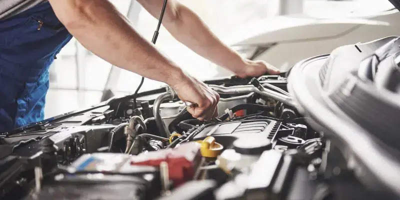 Revisione auto: la UE propone di farla ogni dodici mesi per le targhe pi&ugrave; vecchie, raddoppiano i costi
