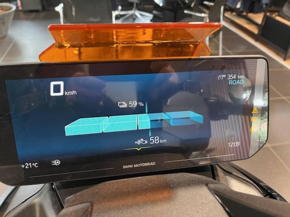 Bmw CE 04 (2021 - 25) (5)