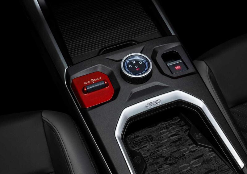 Jeep Compass (2025-->>) (14)