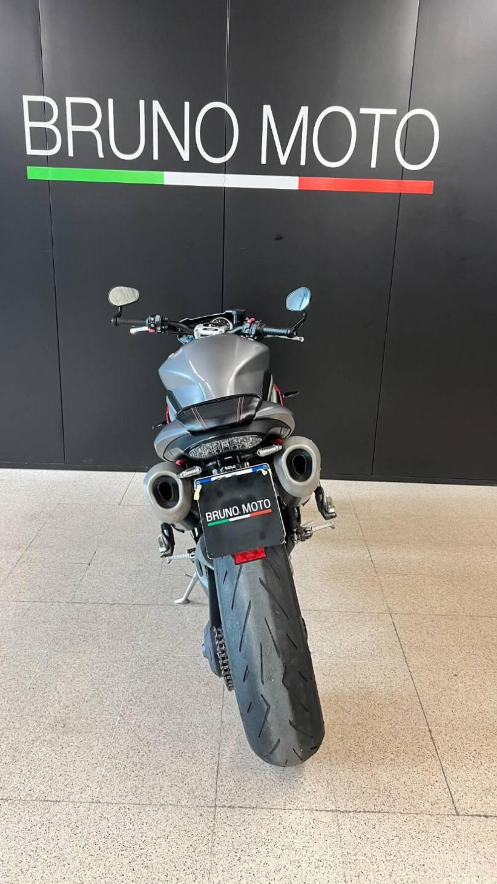 Triumph Speed Triple 1050 R ABS (2016 - 17) (3)