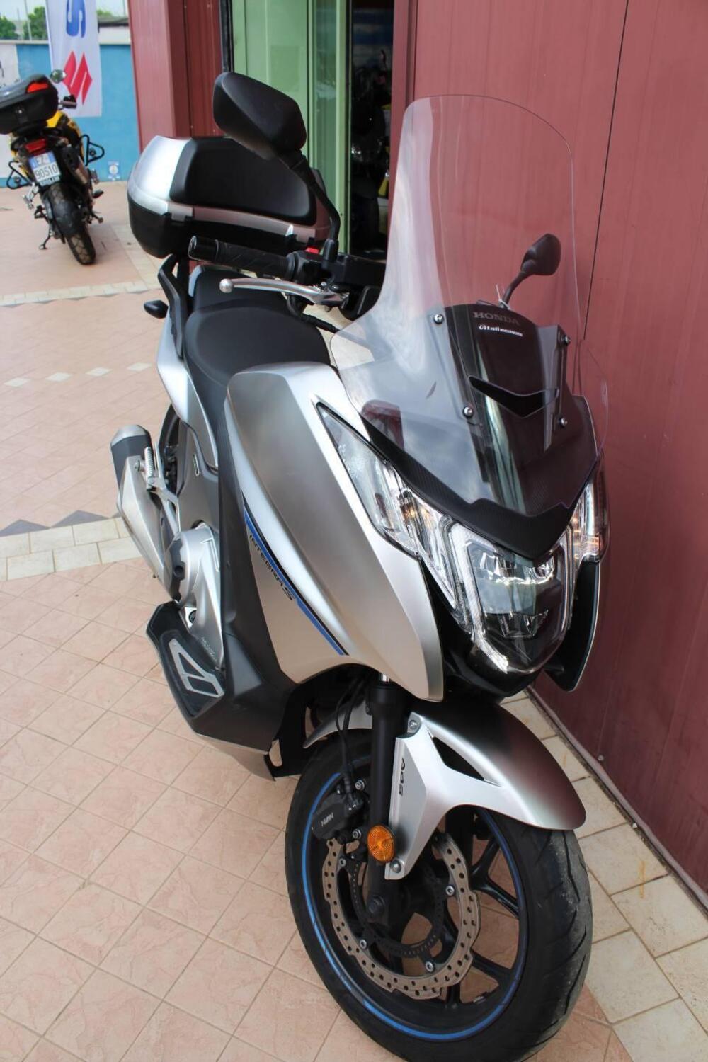 Honda Integra 750 DCT (2016 - 17) (2)