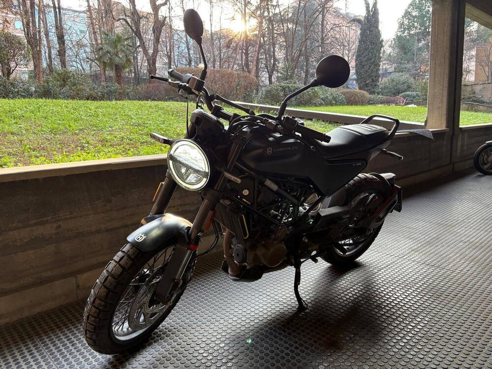 Husqvarna Svartpilen 125 (2024 - 26) (3)