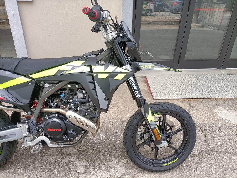 Fantic Motor XMF 125 Performance (2025) (6)