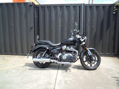 Royal Enfield Super Meteor 650 (2023 - 25) usata