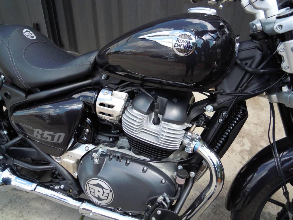 Royal Enfield Super Meteor 650 (2023 - 26) (6)