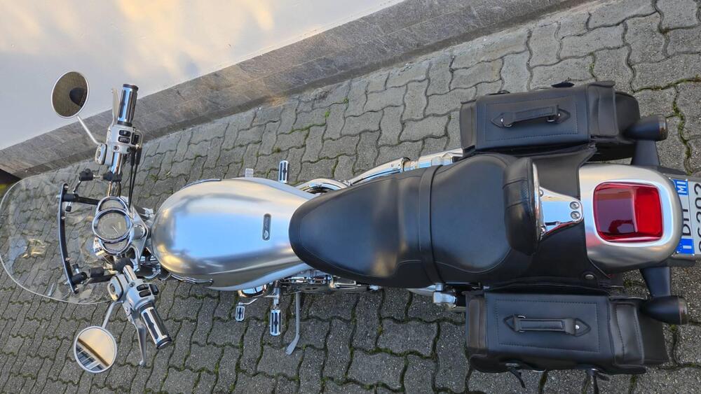 Harley-Davidson 1130 V-ROD (2002 - 05) - VRSCB (2)