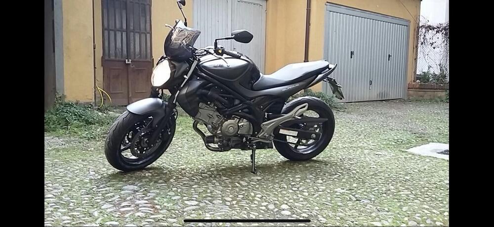 Suzuki Gladius 650 SFV ABS (2009 - 15)