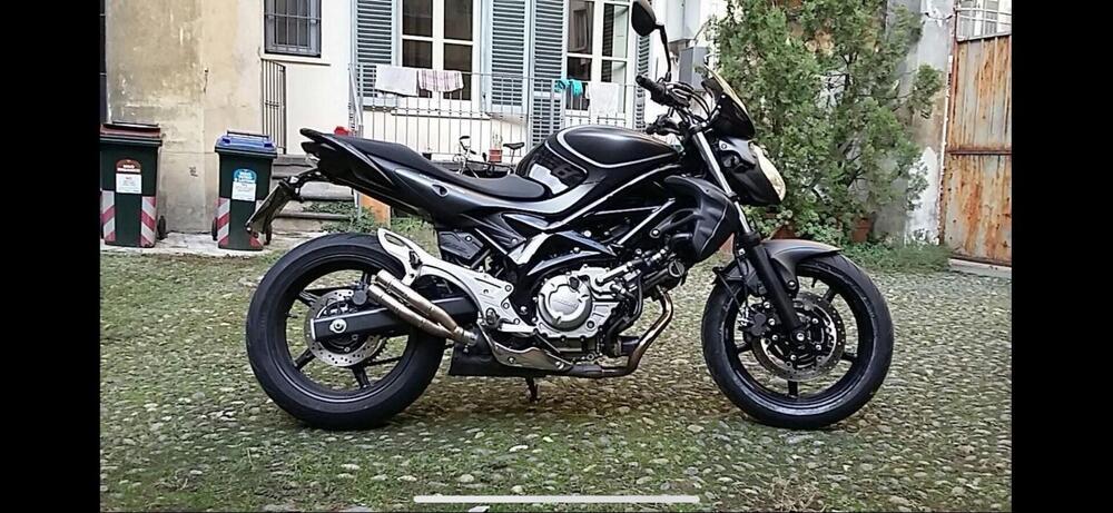 Suzuki Gladius 650 SFV ABS (2009 - 15) (3)