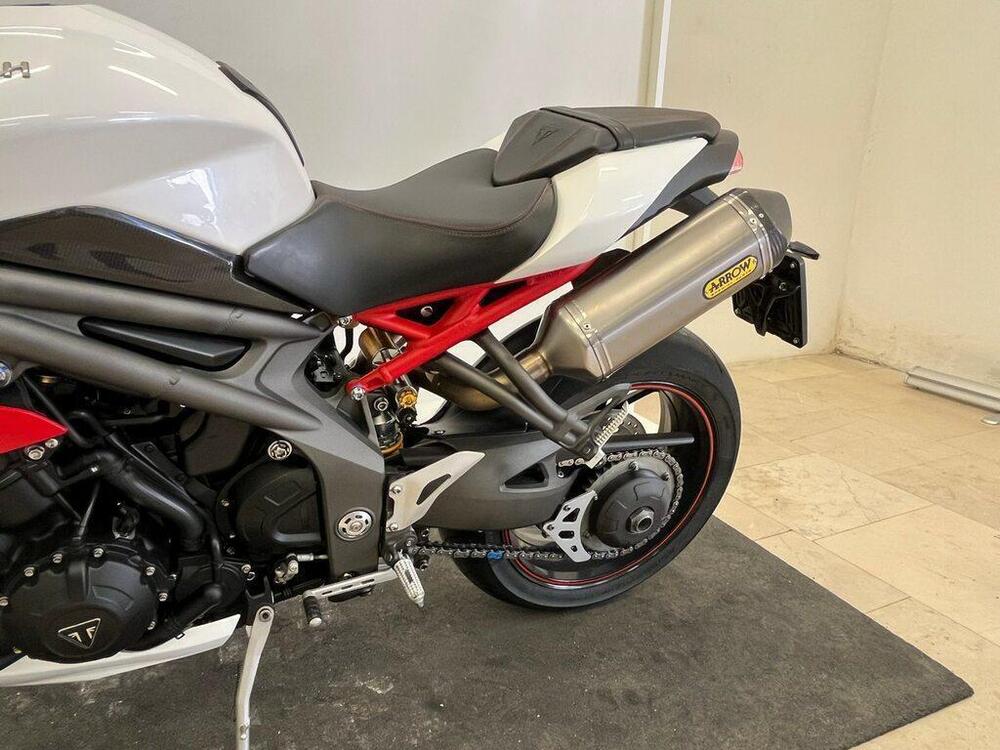 Triumph Speed Triple 1050 R ABS (2016 - 17) (6)
