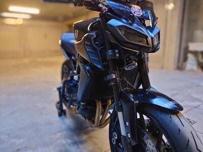 Yamaha MT-09 (2017 - 20) usata