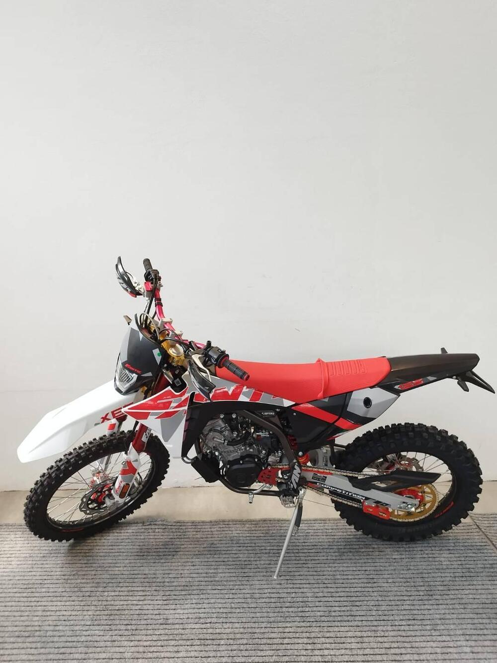 Fantic Motor XEF 125 Competition (2025) (2)
