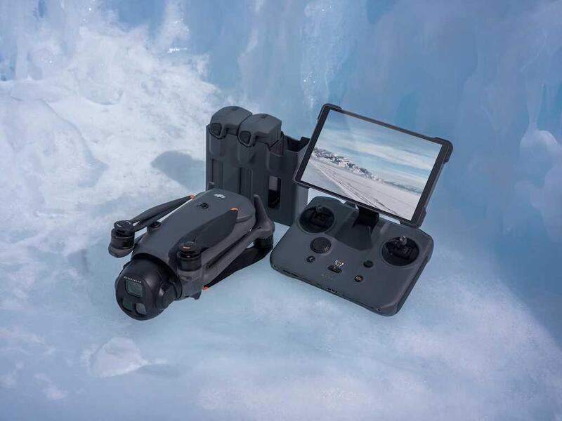 DJI Mavic 4 Pro sblocca le riprese da qualsiasi angolazione