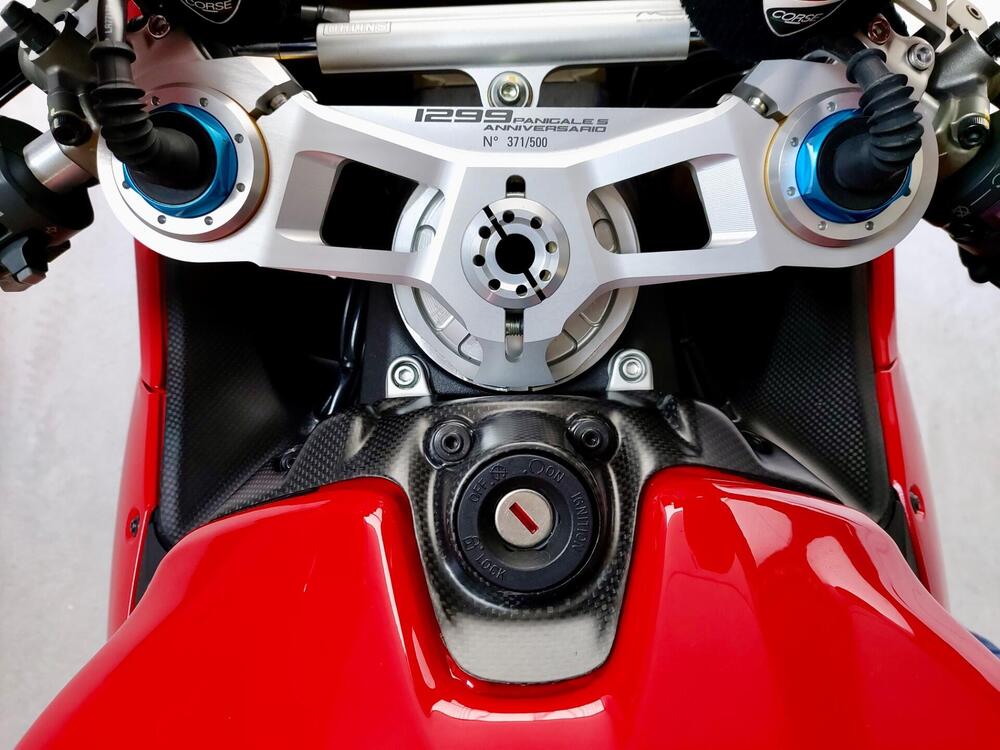 Ducati 1299 Panigale S Anniversario (2016) (5)