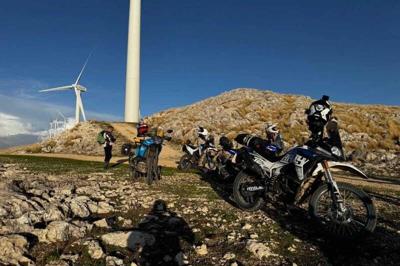 ARIESMOTOTOURS: L&#039;Avventura su Due Ruote in Spagna, Portogallo e Marocco