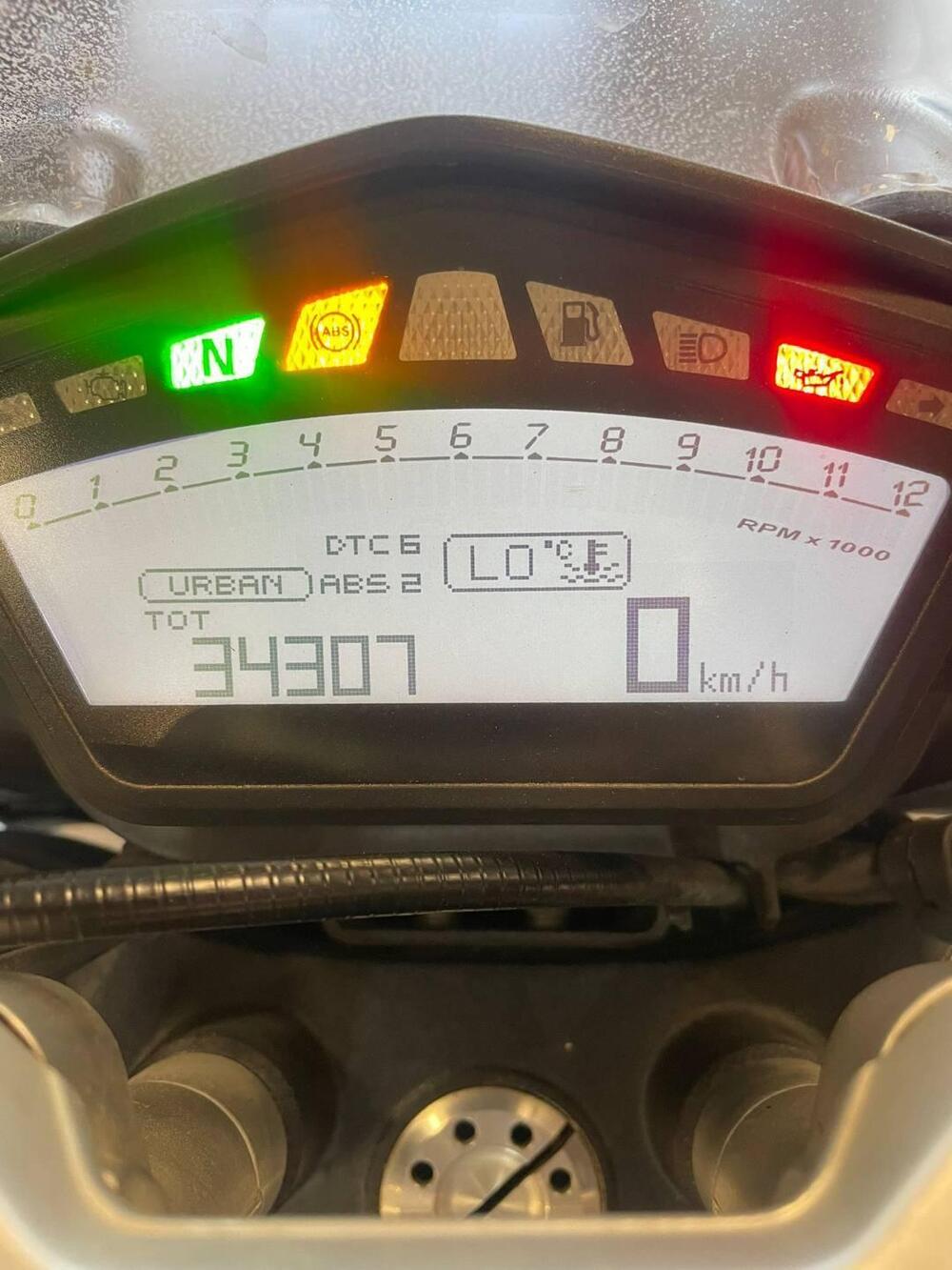 Ducati Hyperstrada 821 (2013 - 15) (4)