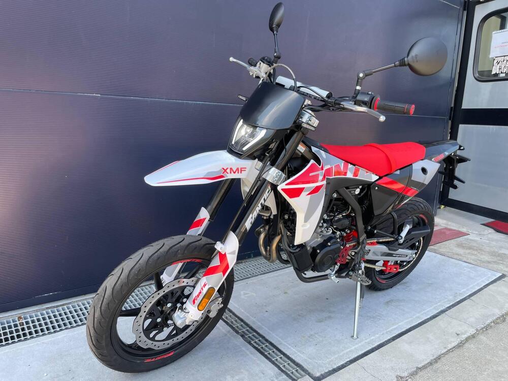 Fantic Motor XMF 125 Performance (2025) (3)