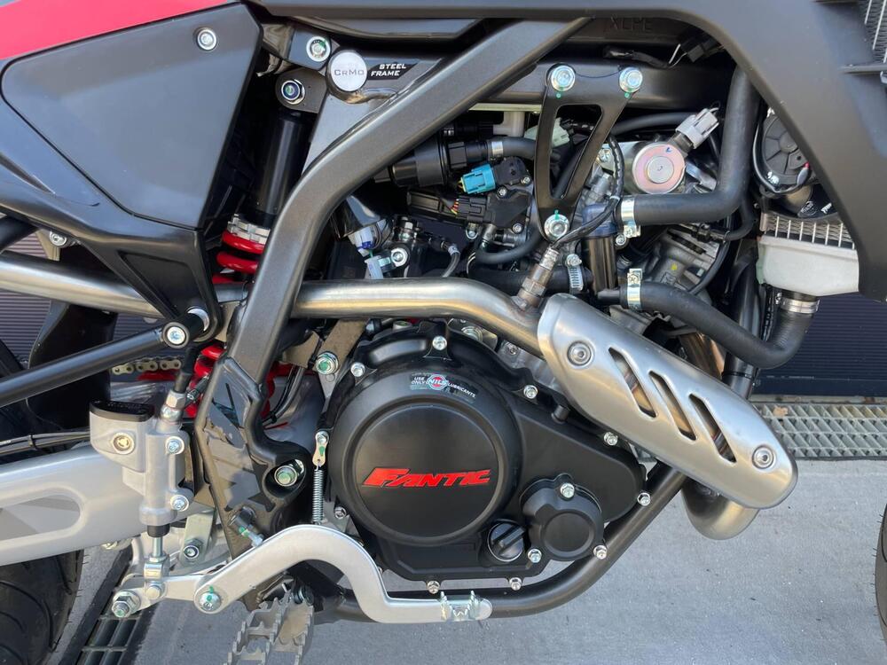 Fantic Motor XMF 125 Performance (2025) (8)