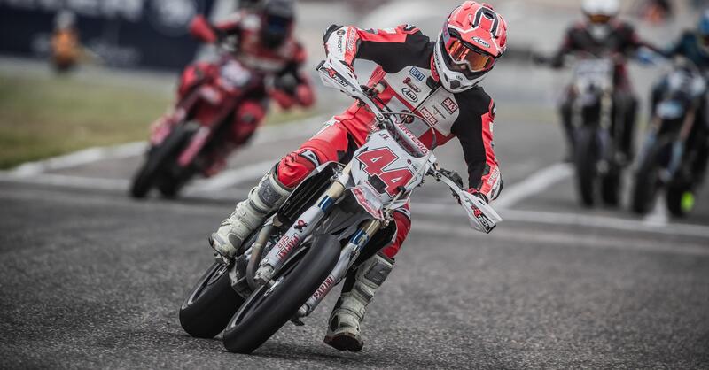 Mondiale Supermoto: weekend sardo da combattente per Vertemati [Gallery]