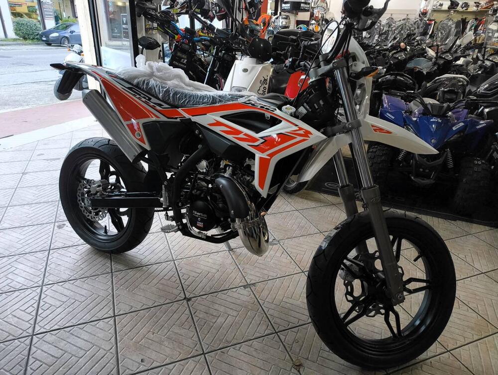 Betamotor RR 50 Motard (2021 - 26) (3)