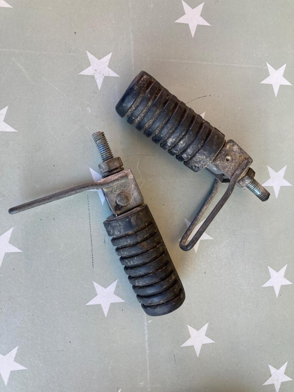 Pedane passeggero Cagiva (5)