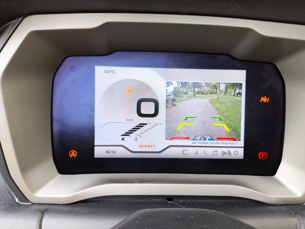 Piaggio MP3 530 Hpe Exclusive (2025 - 26) (2)