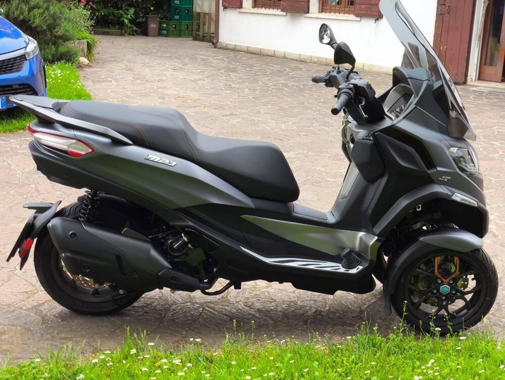 Piaggio MP3 530 Hpe Exclusive (2025 - 26) (3)