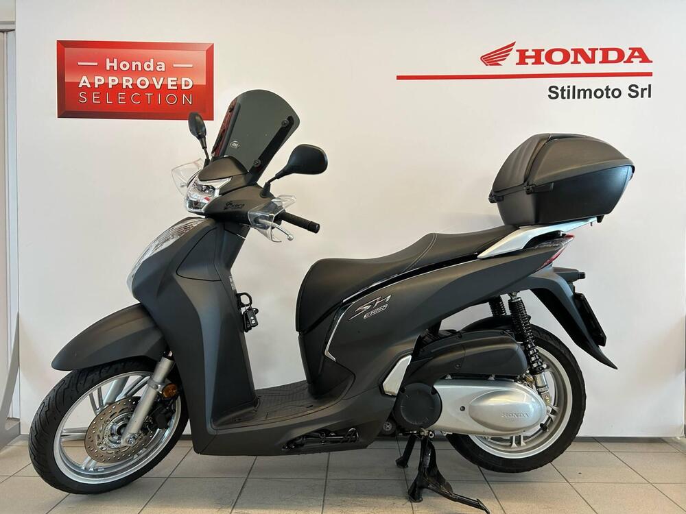 Honda SH 300 i ABS (2016 - 20) (2)