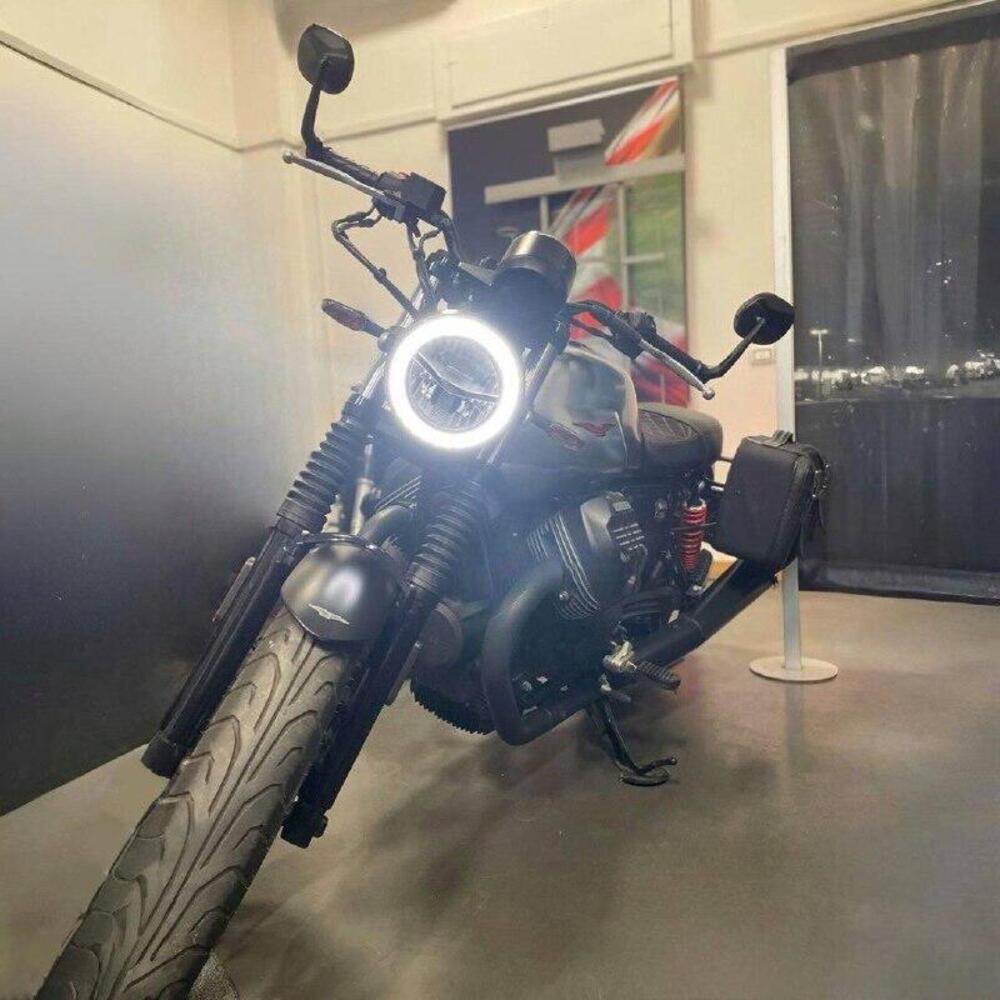 Moto Guzzi V7 III Stone S (2020)