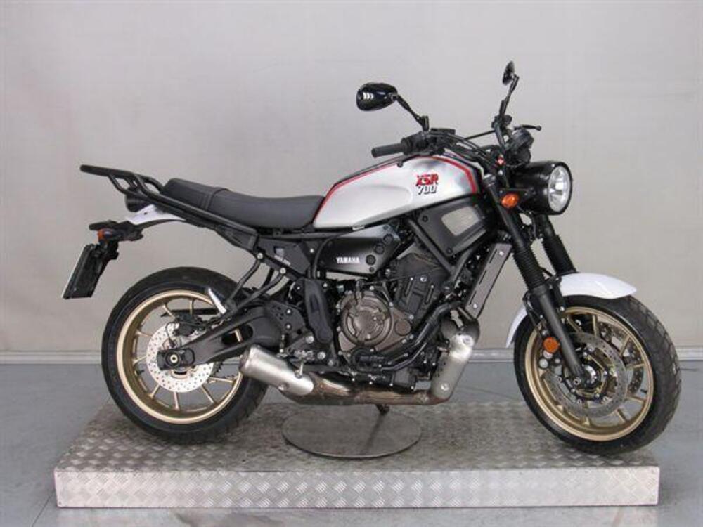 Yamaha XSR 700 XTribute (2021)